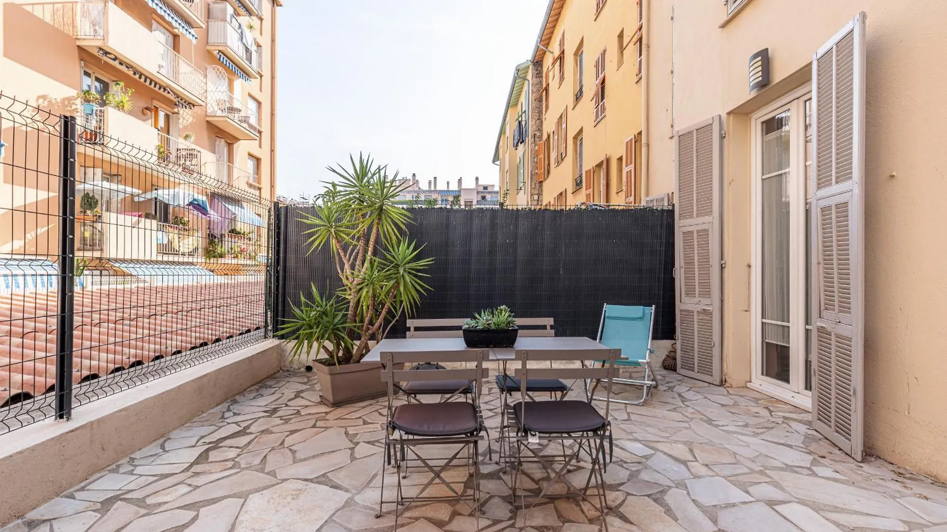 Large Terrace 1 Bdr Near Garibaldi Square Διαμέρισμα Νίκαια