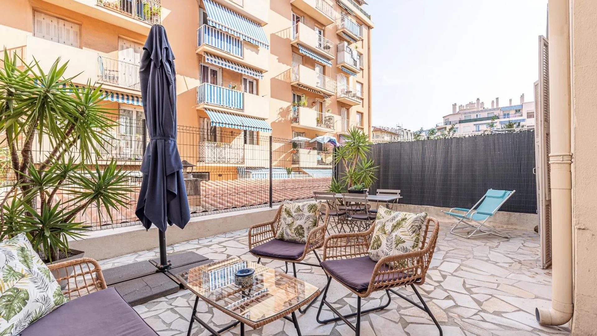 Large Terrace 1 Bdr Near Garibaldi Square Διαμέρισμα Νίκαια