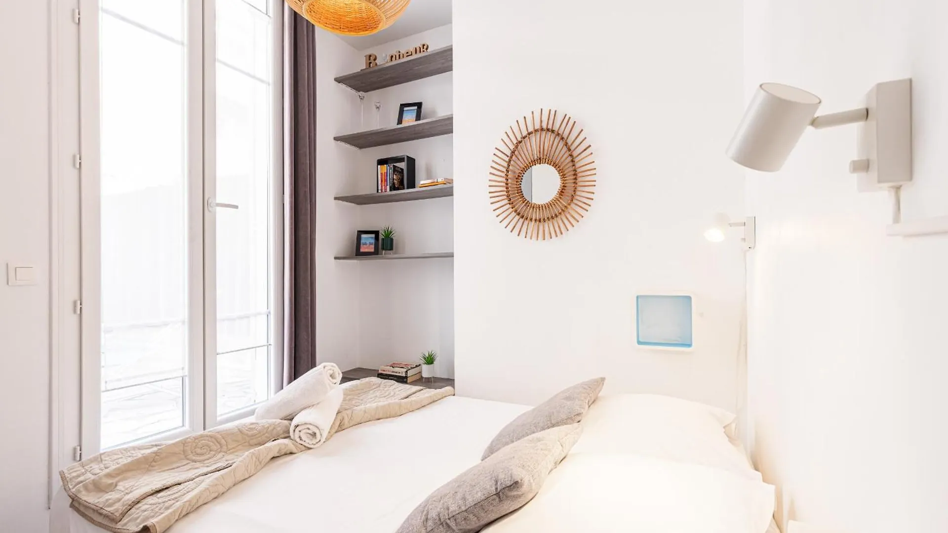 Apartamento Large Terrace 1 Bdr Near Garibaldi Square Niza